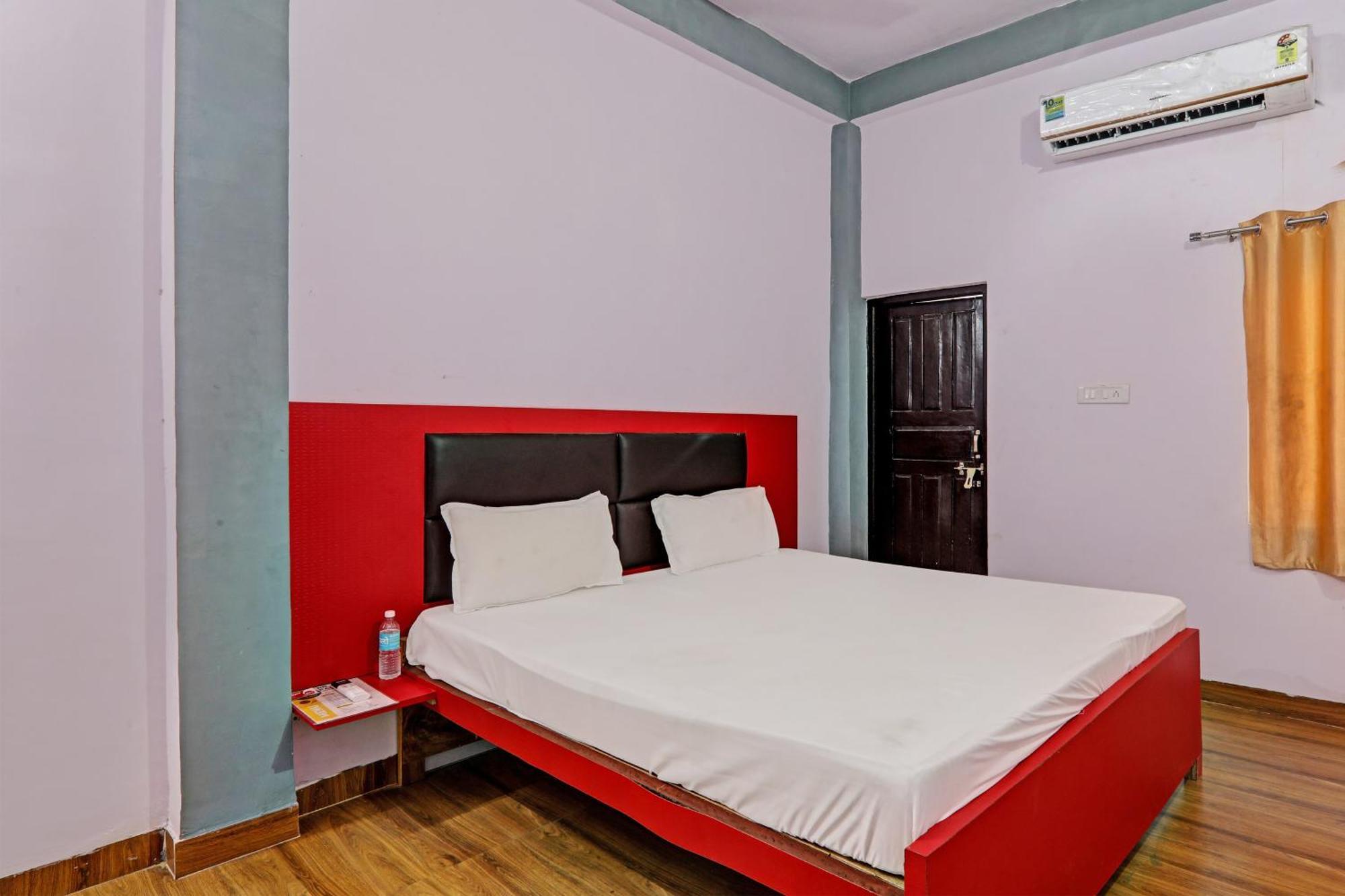 Oyo Hotel Crown Lucknow Zewnętrze zdjęcie